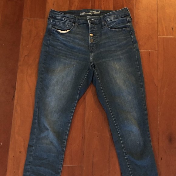 Universal Thread Skinny Jeans - Picture 1 of 5